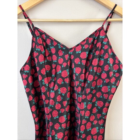 Delicates Women’s Nightgown Black Red Rose Print Slip Sleepwear Size Small - Picture 3 of 6